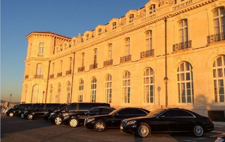 Réserver un véhicule avec chauffeur à l'aéroport de MarseilleProvence